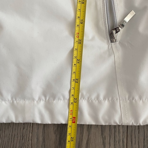 Wind and water Resistance Jacket - Picture 4 of 12